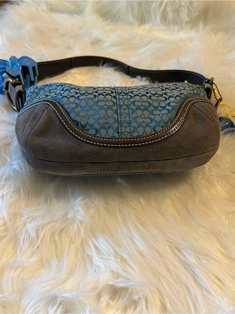 Coach Blue Signature Canvas Shoulder Bag with Dark Trim - Picture 3 of 7